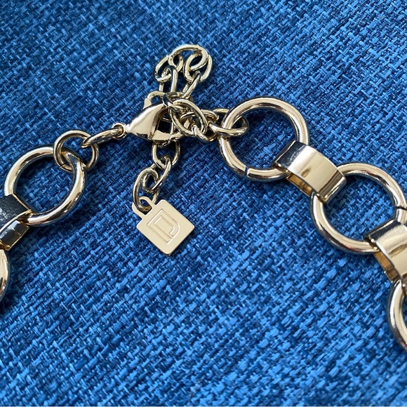 DANNIJO Elisa Gold Tone Pendant Chunky Chain Necklace - Picture 4 of 5